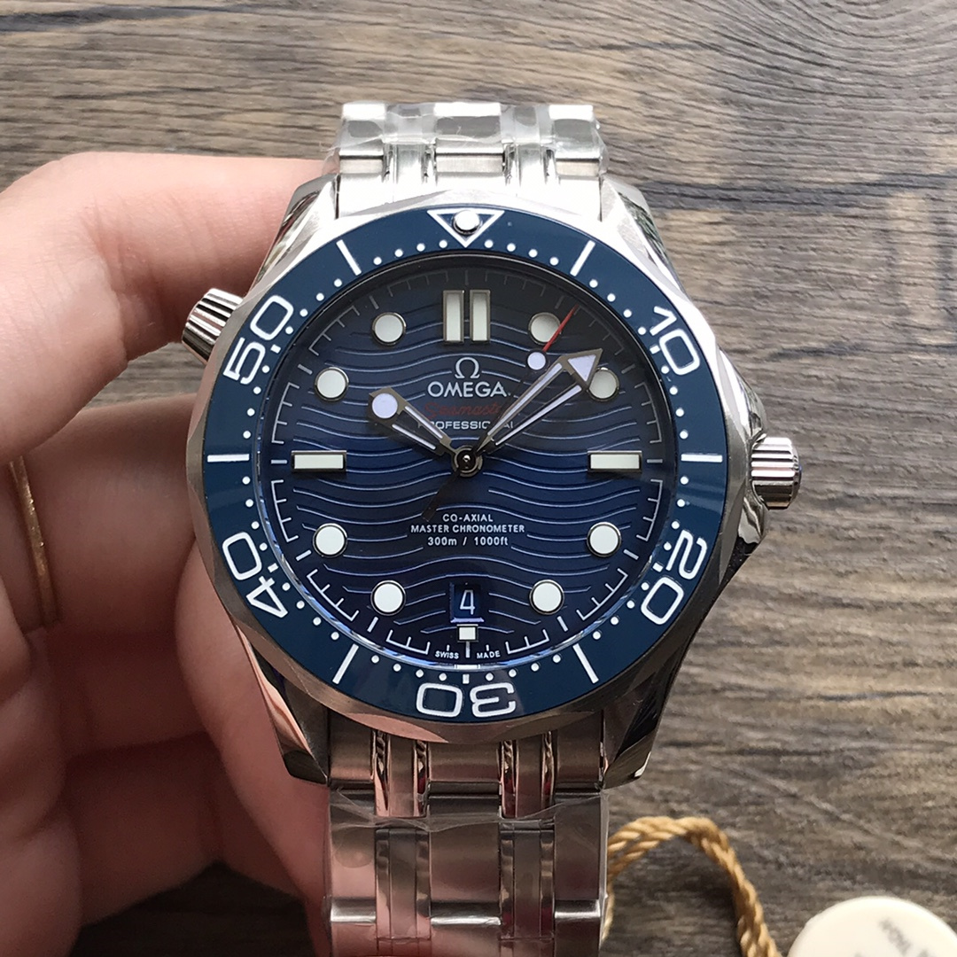 Seamaster Diver 300M 42 mm, Blue