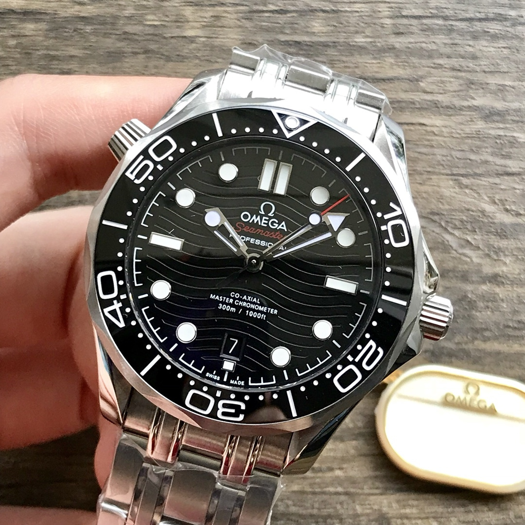 Seamaster Diver 300M 42 mm, Black 