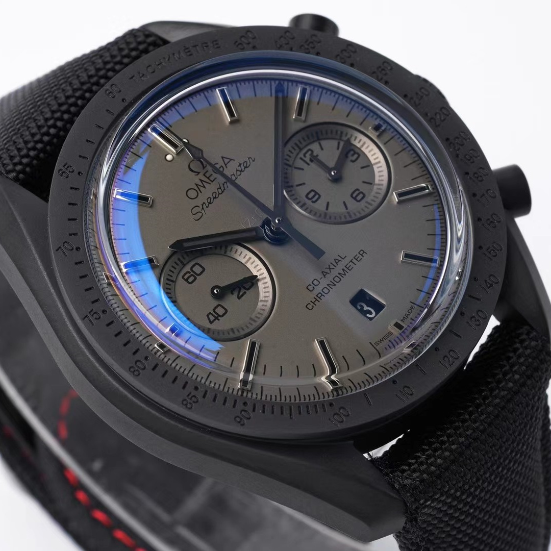 Speedmaster Dark Side of the Moon 44.25 mm, black ceramic on coated nylon fabric strap