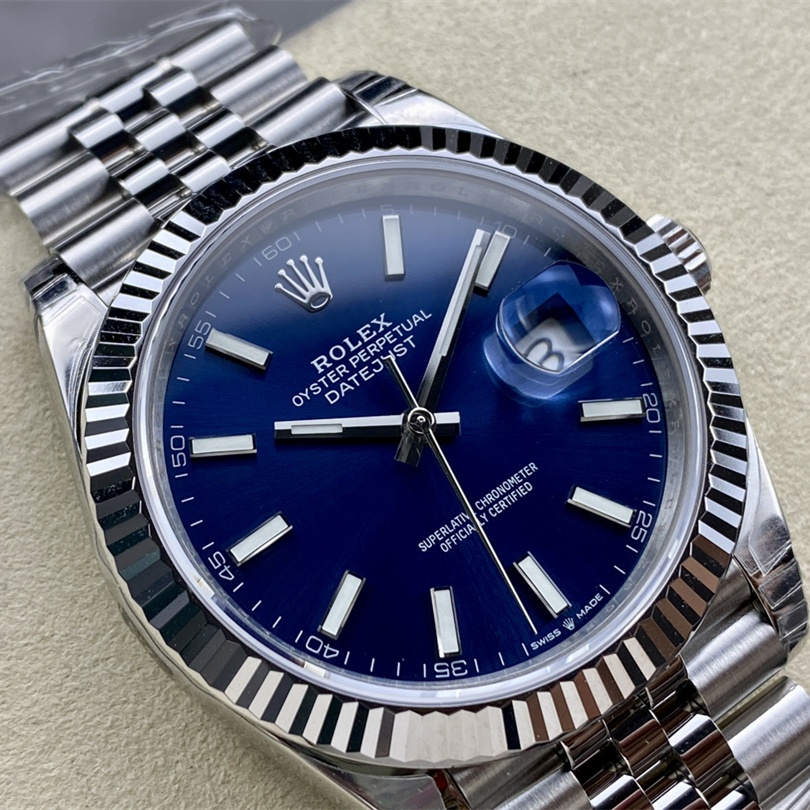 Datejust 41 Bright blue Oyster, 41 mm, Oystersteel and white gold