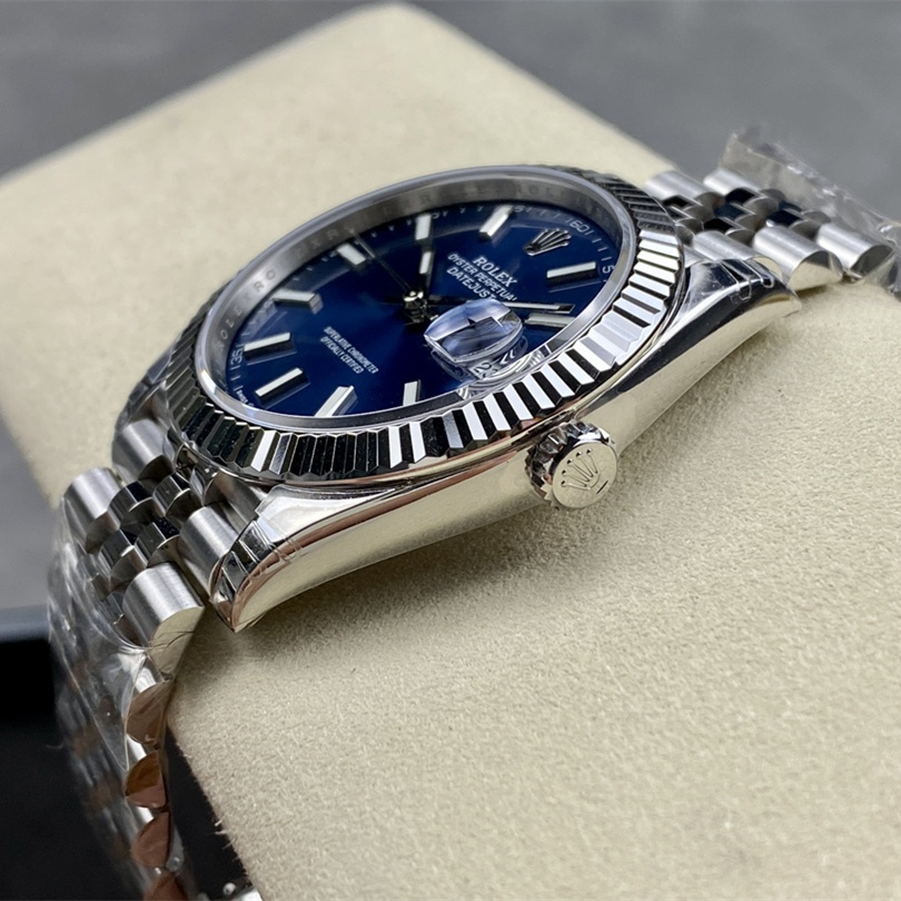 Datejust 41 Bright blue Oyster, 41 mm, Oystersteel and white gold