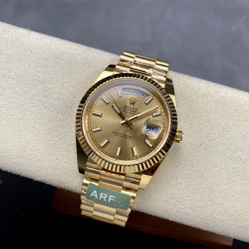 Day-Date 40 Champagne-colour Oyster, 40 mm, yellow gold