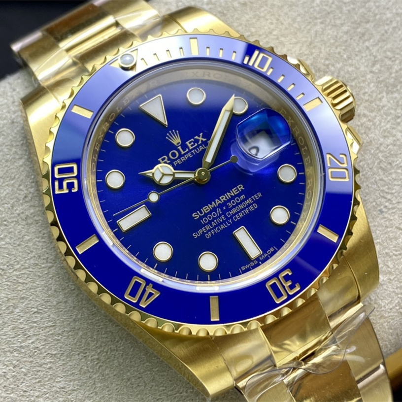 Submariner Date Blue ceramic Oyster, 41 mm, yellow gold