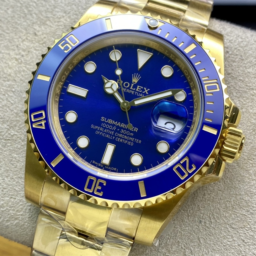 Submariner Date Blue ceramic Oyster, 41 mm, yellow gold