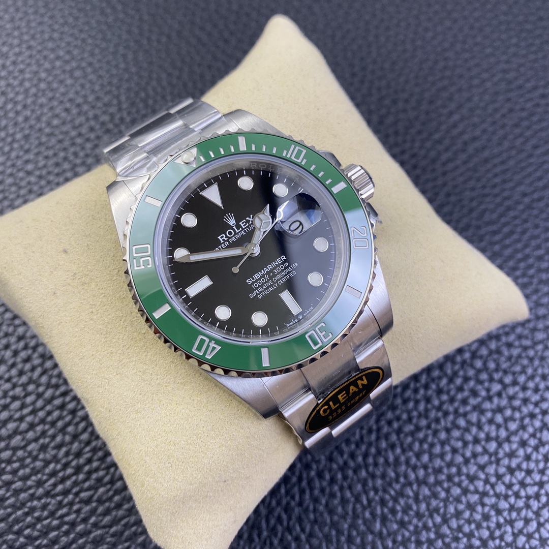 Submariner Date Green ceramic Oyster, 41 mm, Oystersteel