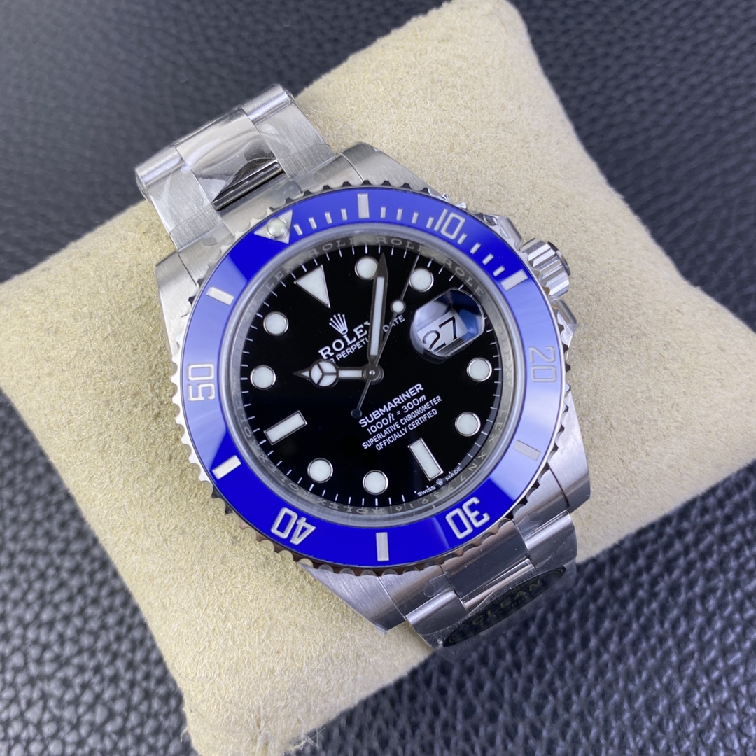 Submariner Date Blue ceramic Oyster, 41 mm, Oystersteel