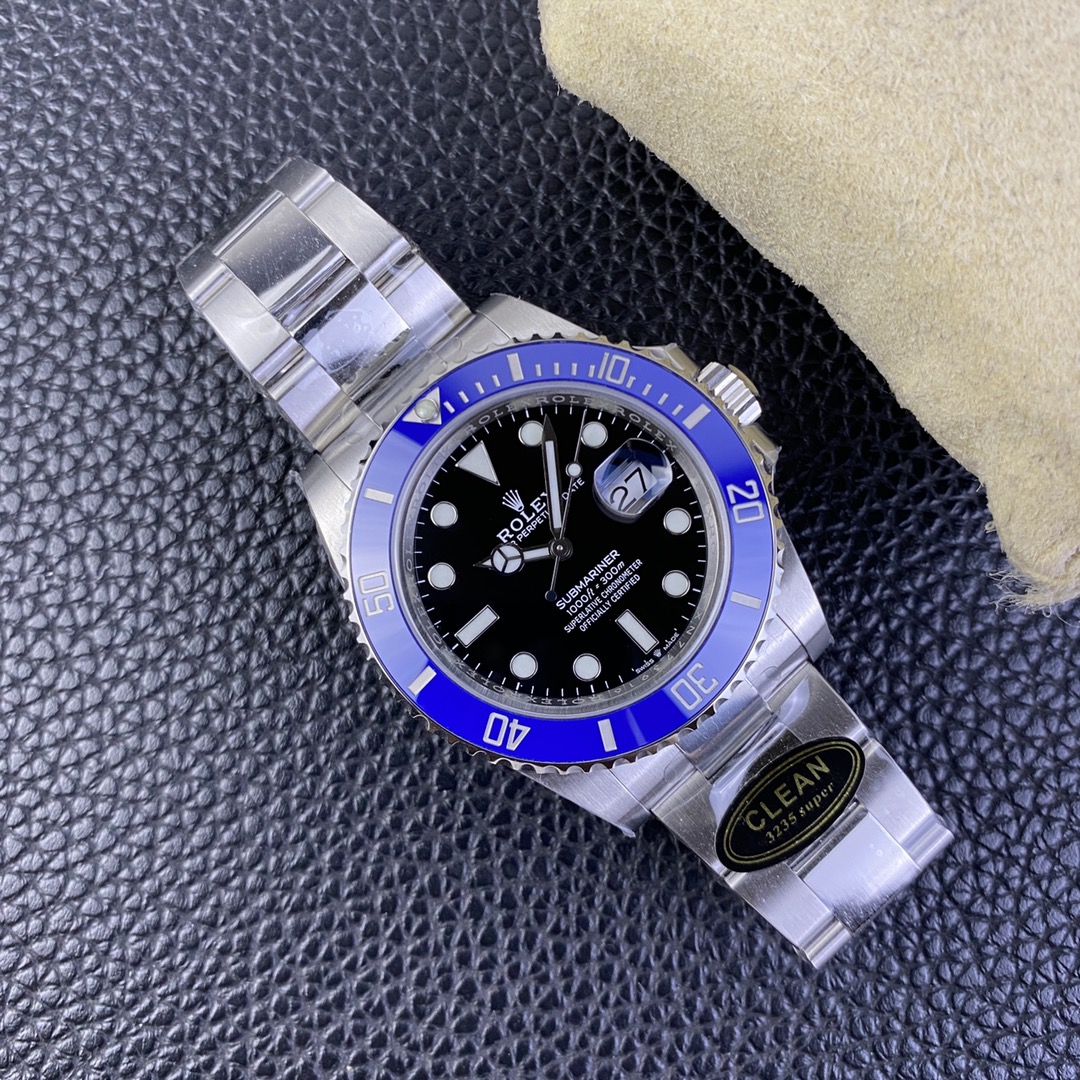 Submariner Date Blue ceramic Oyster, 41 mm, Oystersteel