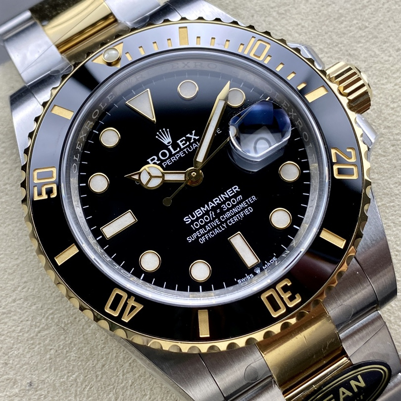 Submariner Date Black ceramic Oyster, 41 mm, Oystersteel and yellow gold