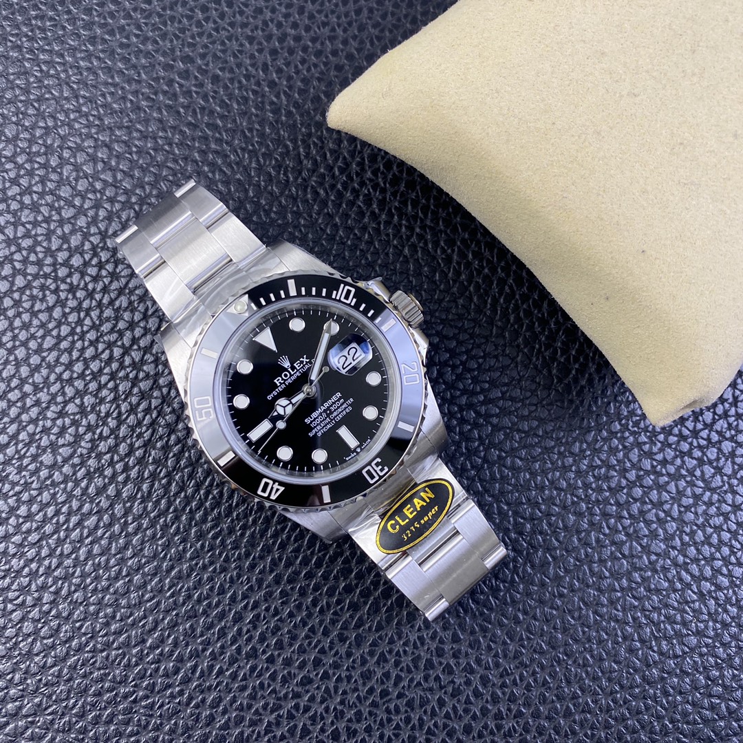 Submariner Date Black ceramic Oyster, 40 mm, Oystersteel