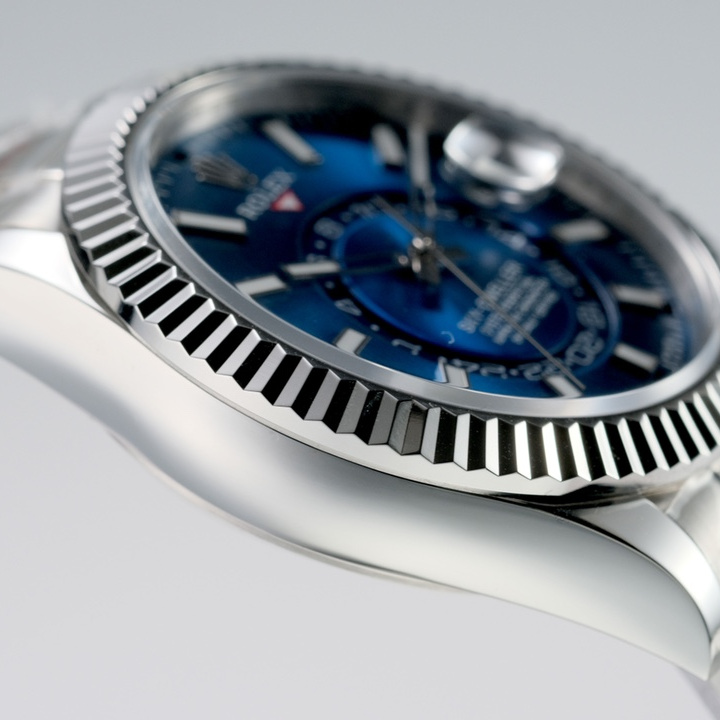 Sky-Dweller Bright blue Oyster, 42 mm, Oystersteel and white gold