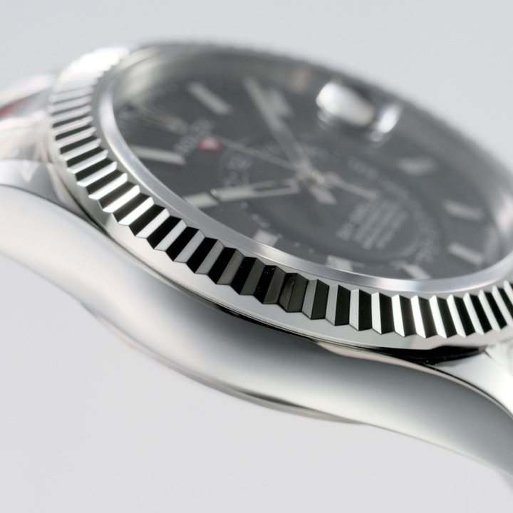 Sky-Dweller Bright black Oyster, 42 mm, Oystersteel and white gold