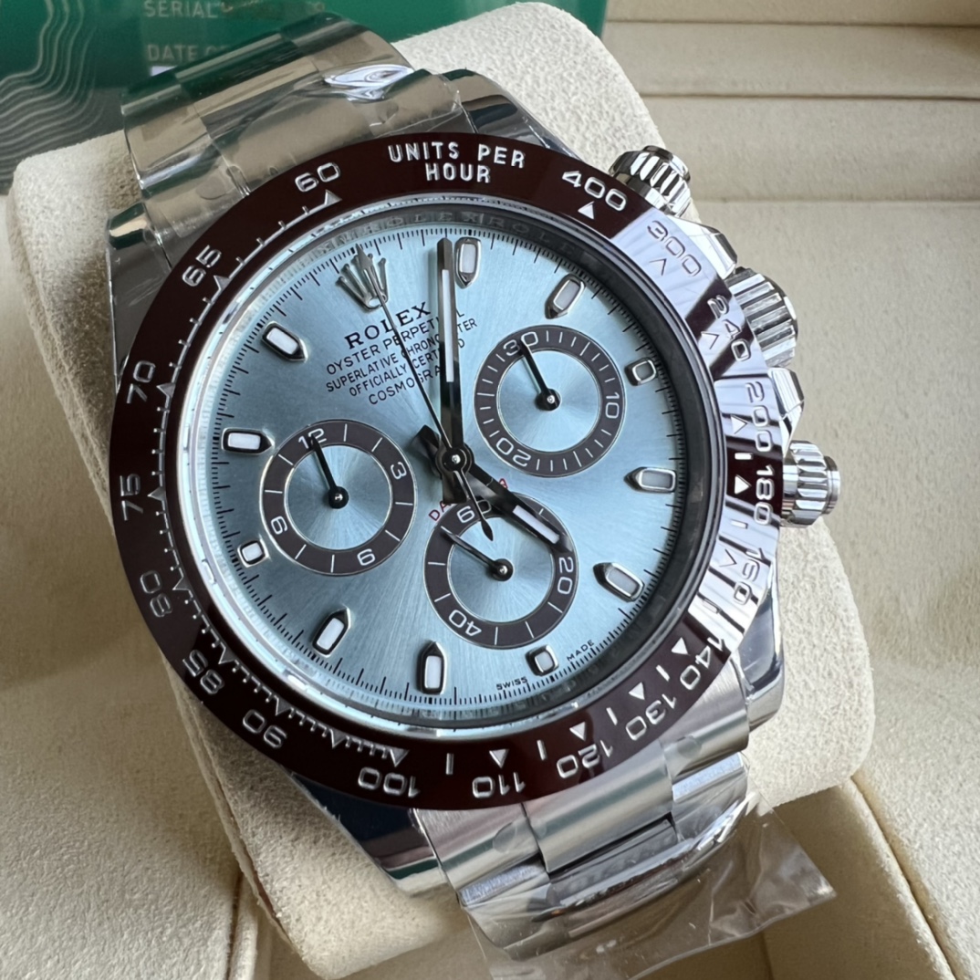 Cosmograph Daytona Ice blue, chestnut brown counter rings Oyster, 40 mm, platinum