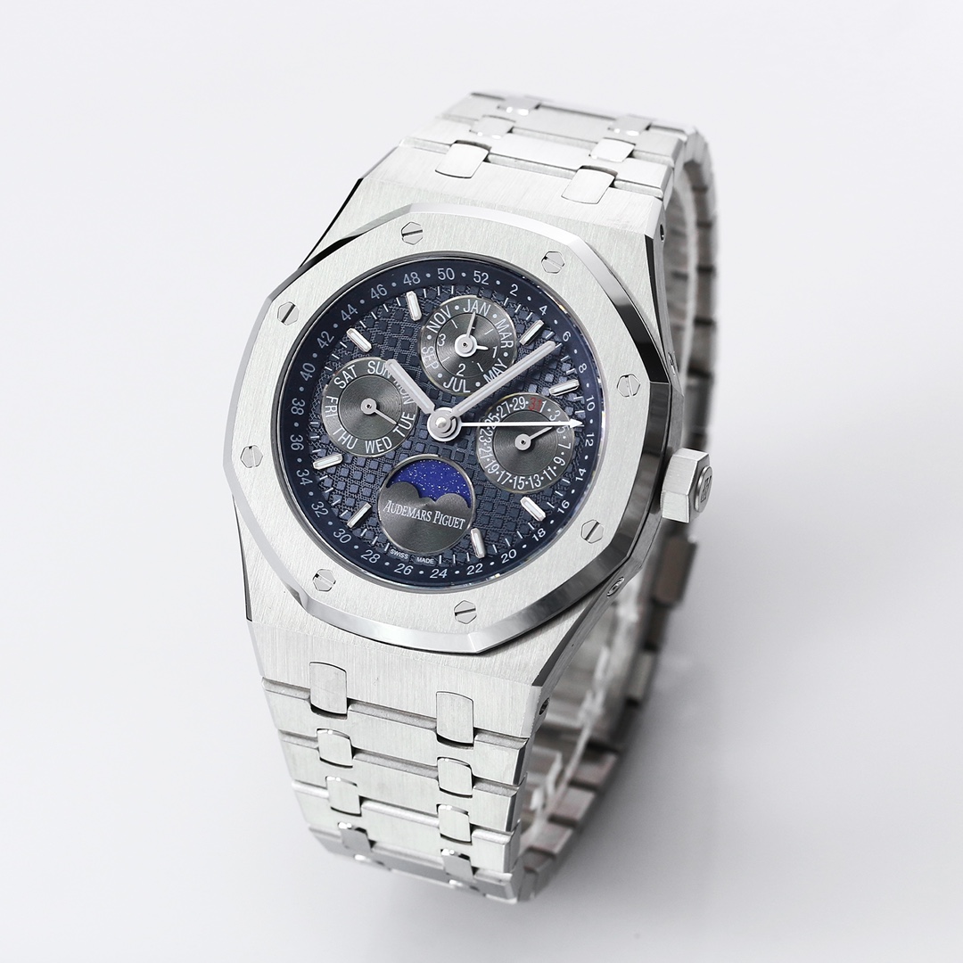 Royal Oak Perpetual Calendar 26574TI.OO.1220TI.01