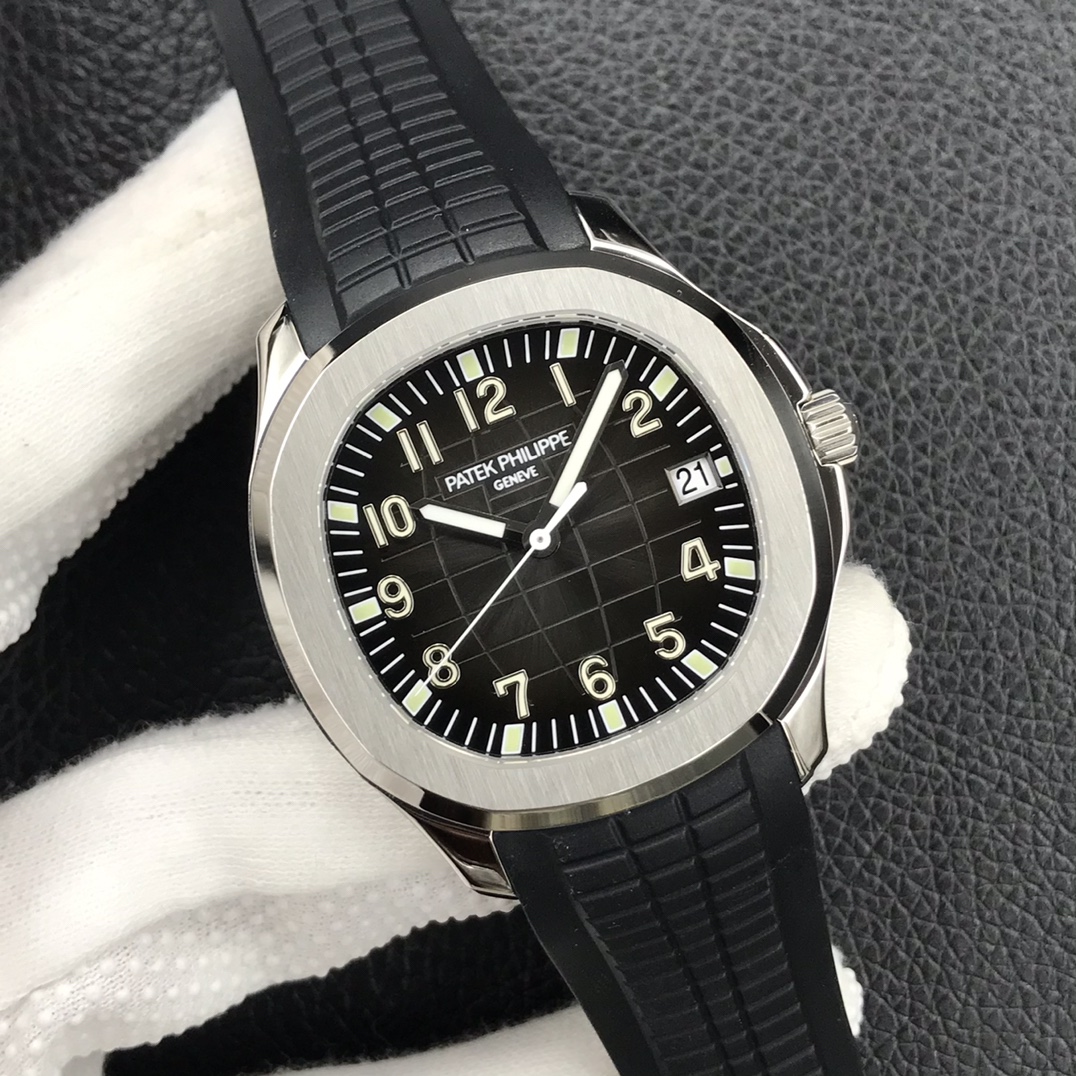 Patek Philippe Aquanaut 5167A-001