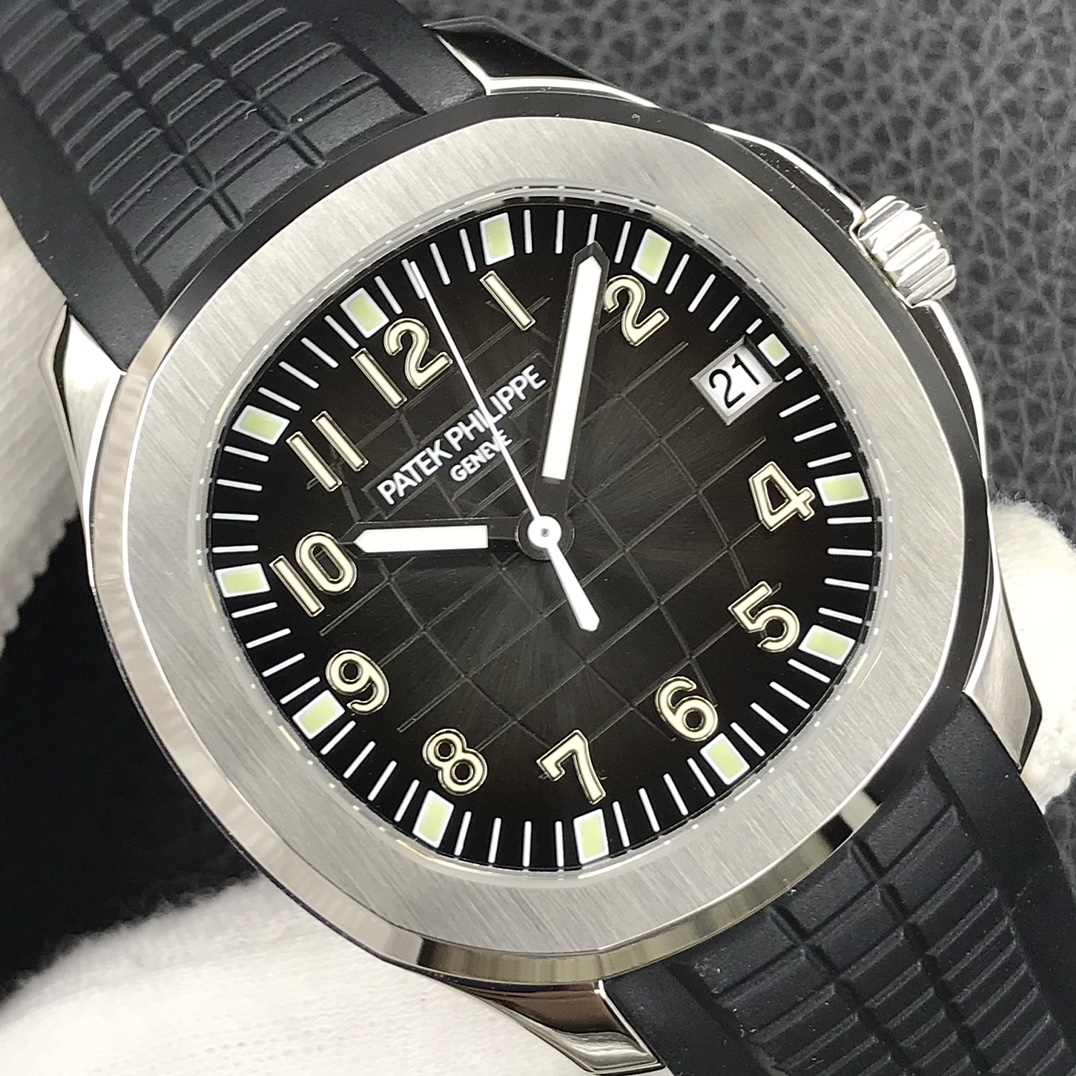 Patek Philippe Aquanaut 5167A-001