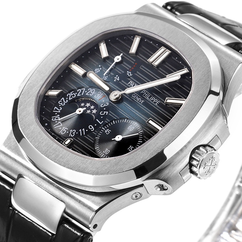 Patek Philippe Nautilus 5712