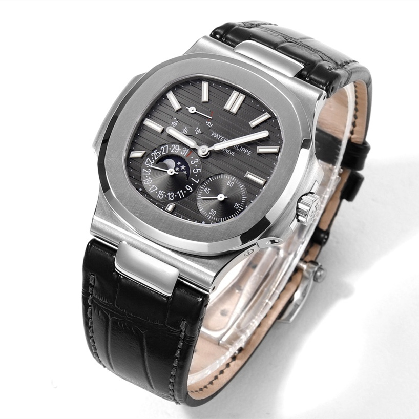 Patek Philippe Nautilus 5712G