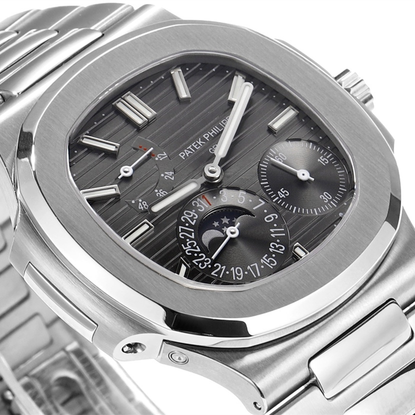 Patek Philippe Nautilus 5712G