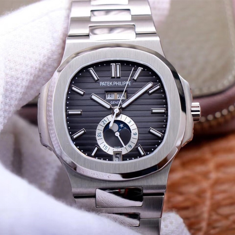 Patek Philippe Nautilus 5726 1A-001