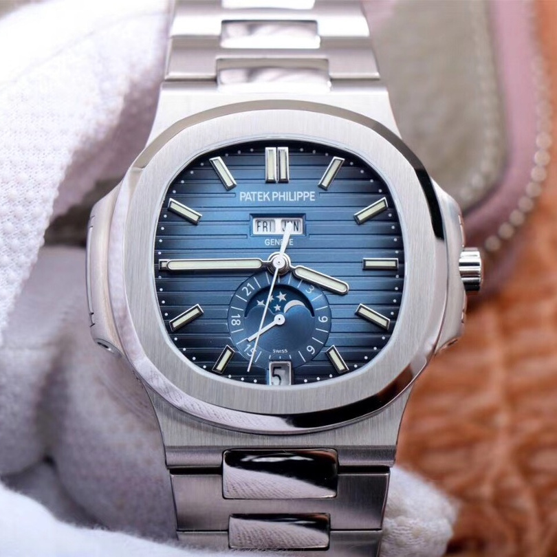 Patek Philippe Nautilus 5726 1A-014