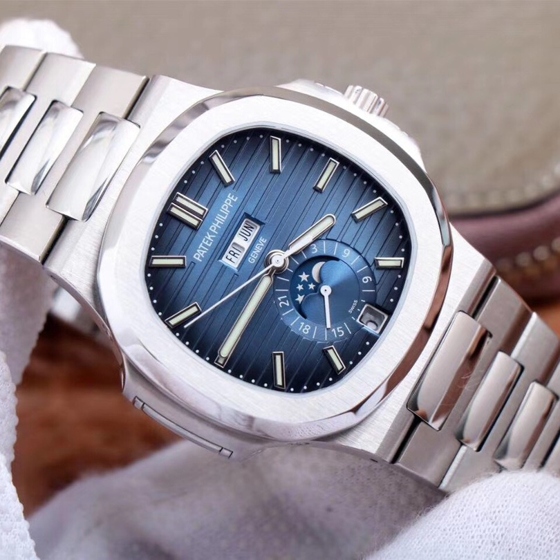 Patek Philippe Nautilus 5726 1A-014