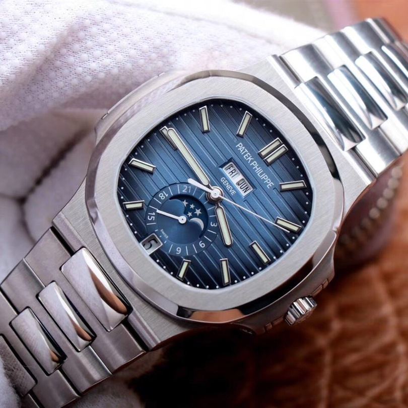 Patek Philippe Nautilus 5726 1A-014