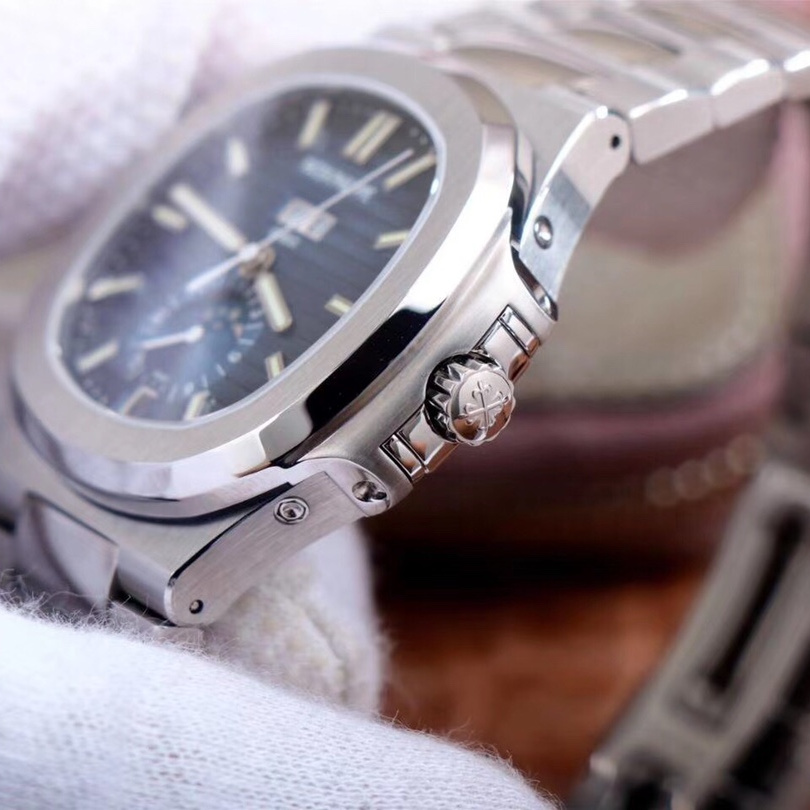 Patek Philippe Nautilus 5726 1A-014